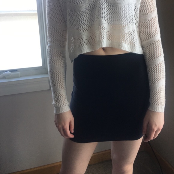 Deb Mini Pencil Black Skirt EUC - Picture 2 of 6